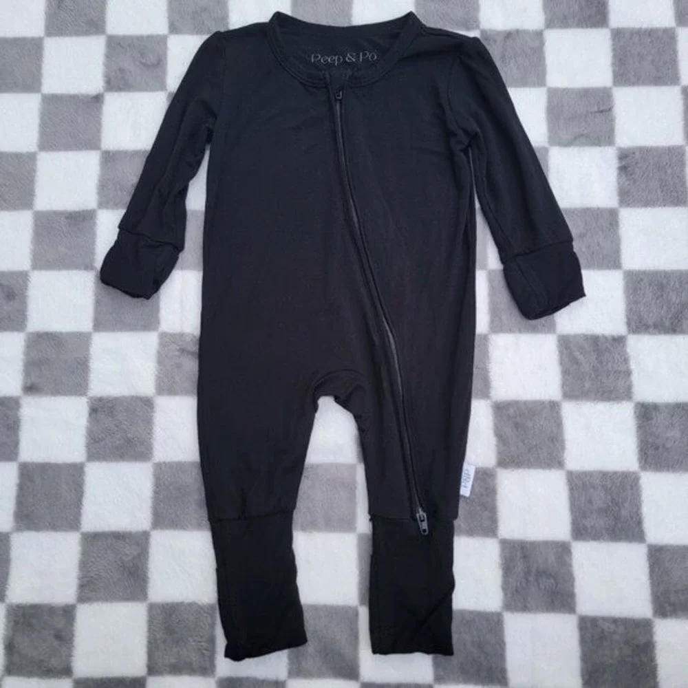 Peep & Po Bamboo Solid Black Convertible Footie Zip Romper Size‎ 0-3m